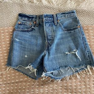 Levis Wedgie Denim shorts size 24